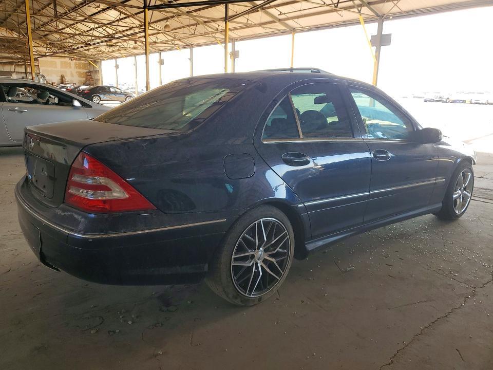 2005 MERCEDES-BENZ C 230K SPORT SEDAN — Фото 3 из 12