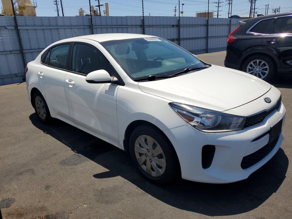 2020 KIA RIO S — Фото 4 из 12