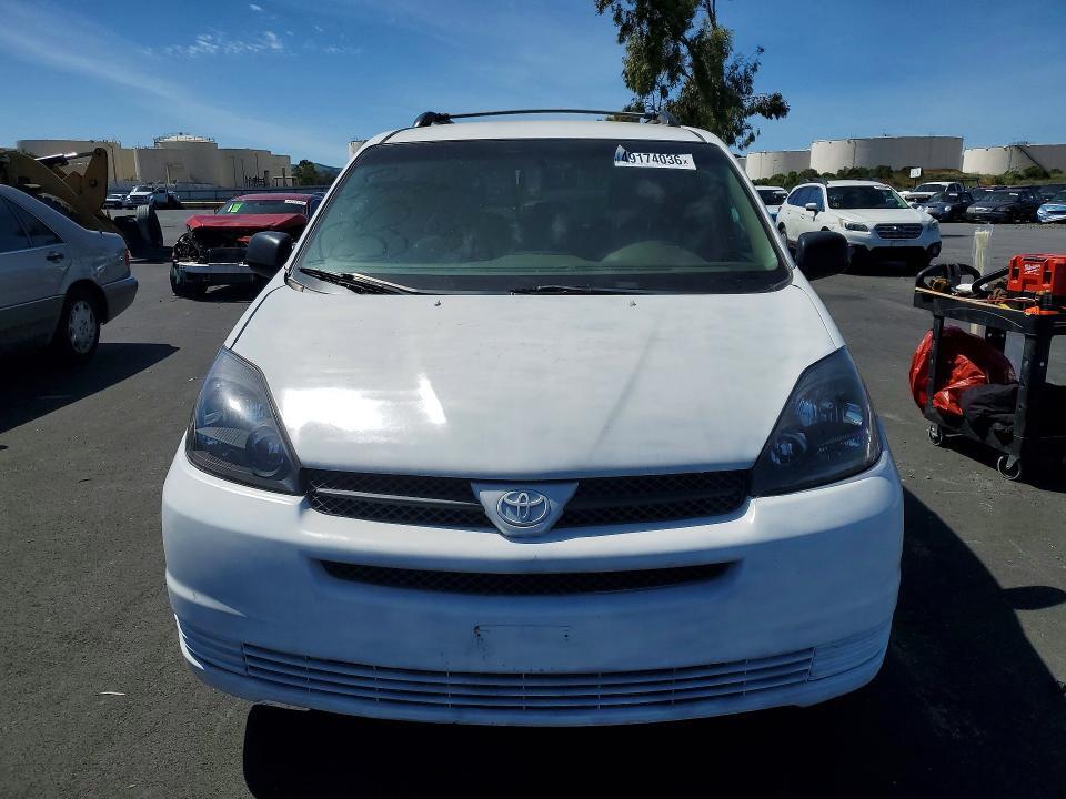 2005 TOYOTA SIENNA LE 8 PASSENGER — Фото 5 из 13