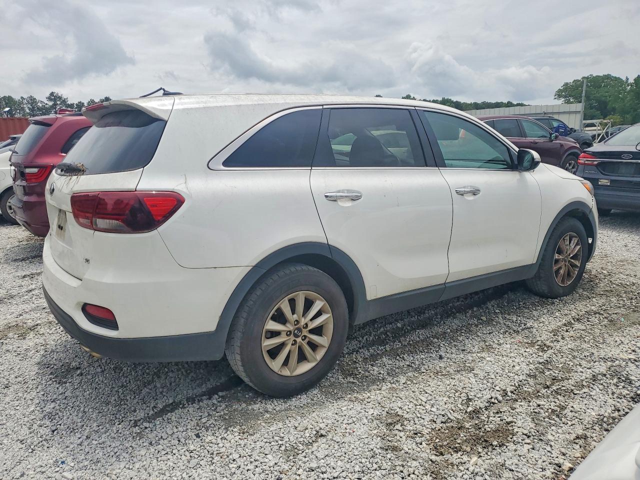 2020 KIA SORENTO S — Фото 3 из 13
