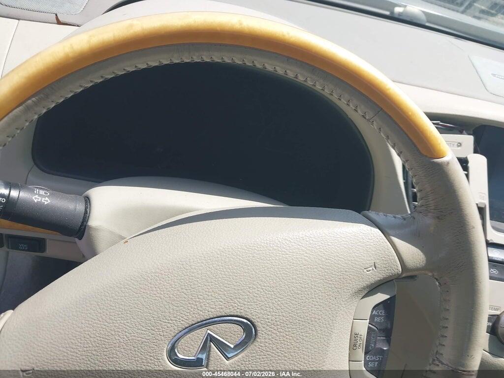 JNKBF01A32M006125 2002 INFINITI Q45 photo no. 7