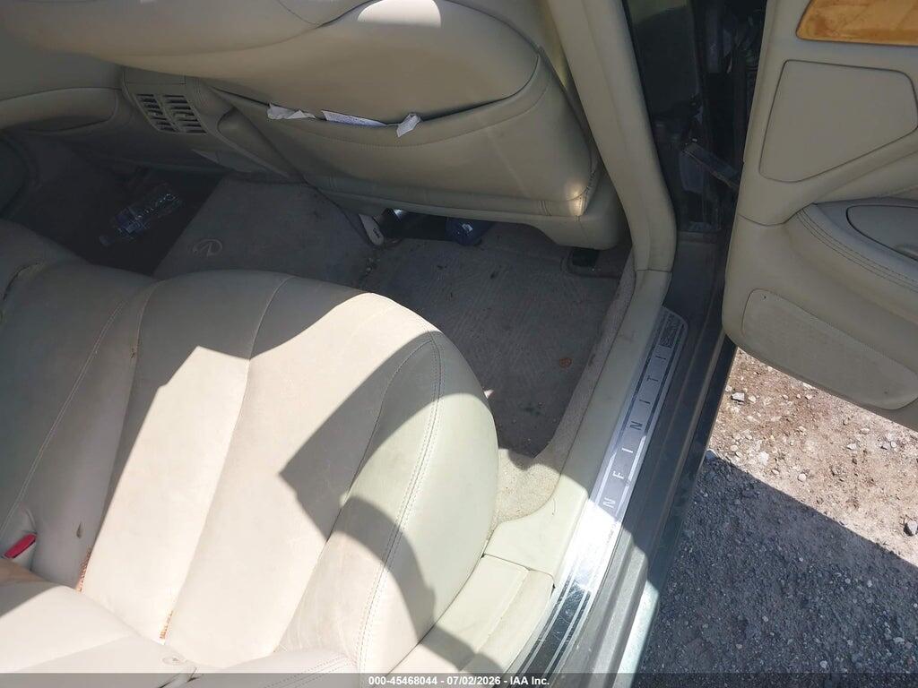 JNKBF01A32M006125 2002 INFINITI Q45 photo no. 8