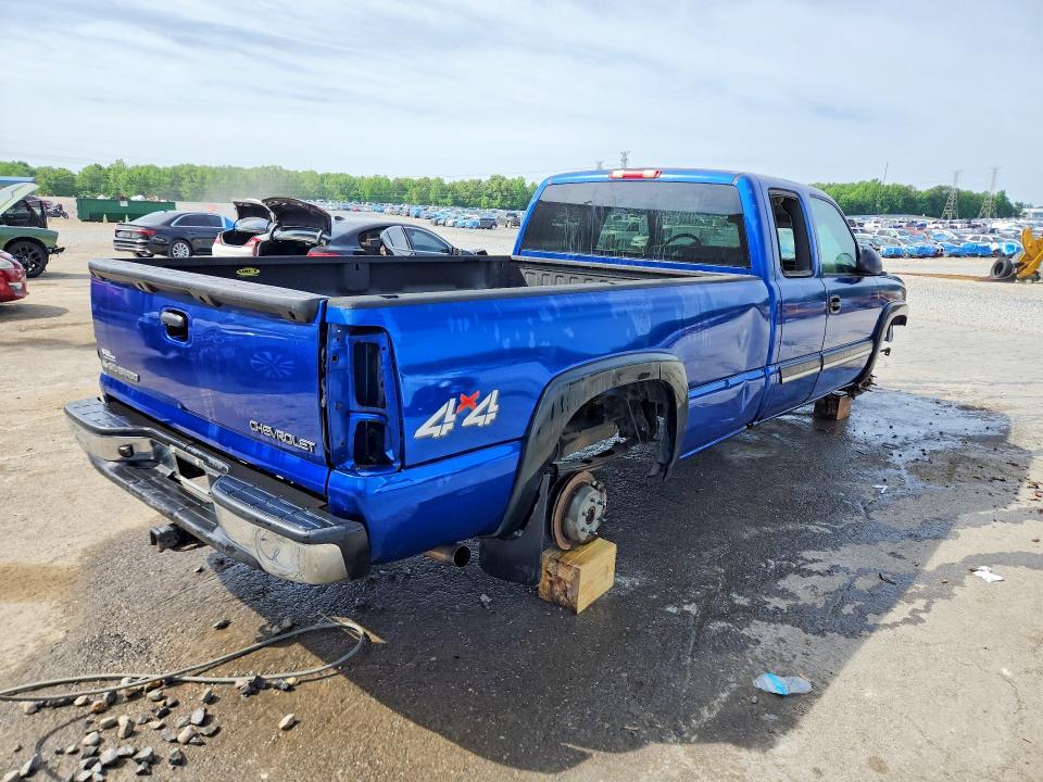 2004 CHEVROLET SILVERADO K1500 — Фото 3 из 13
