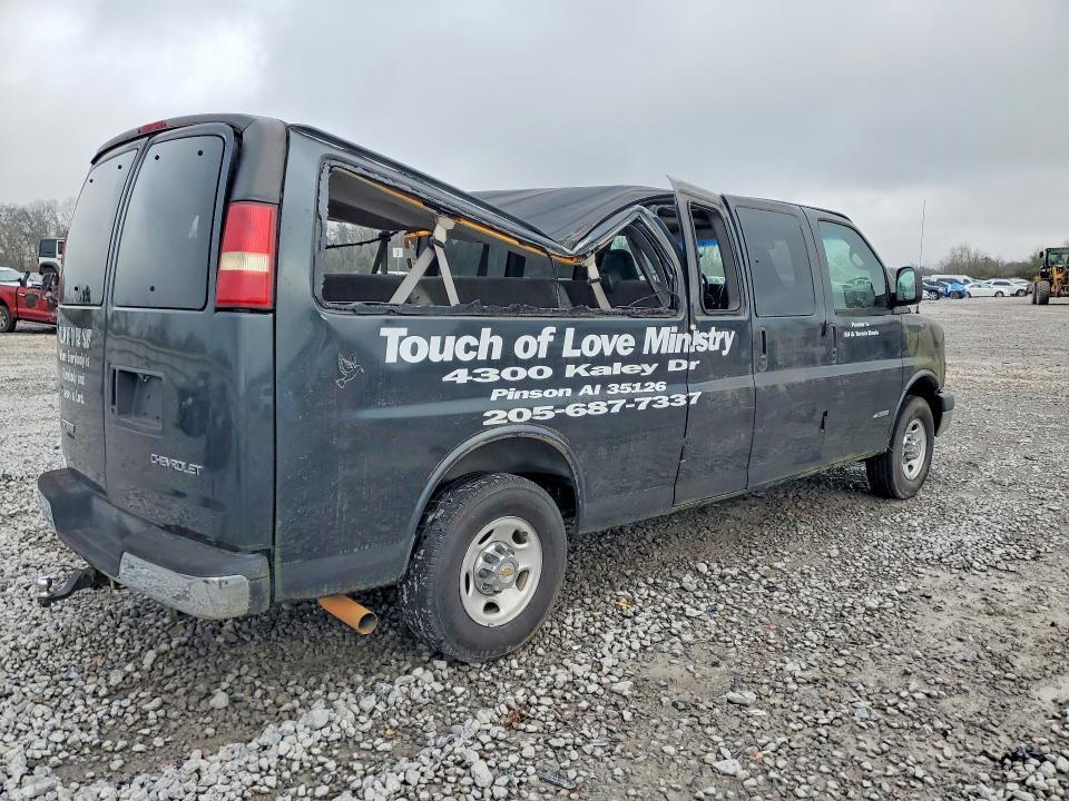 2004 CHEVROLET EXPRESS G3500 — Фото 3 из 13