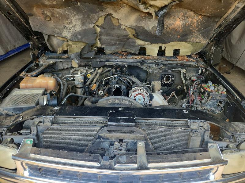 2004 CHEVROLET TAHOE C1500 — Фото 12 из 13