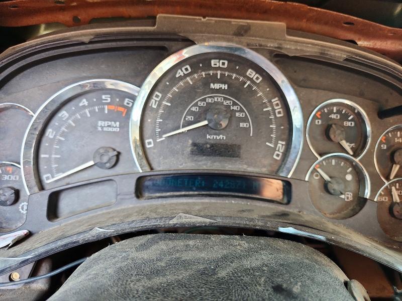2004 CHEVROLET TAHOE C1500 — Фото 9 из 13