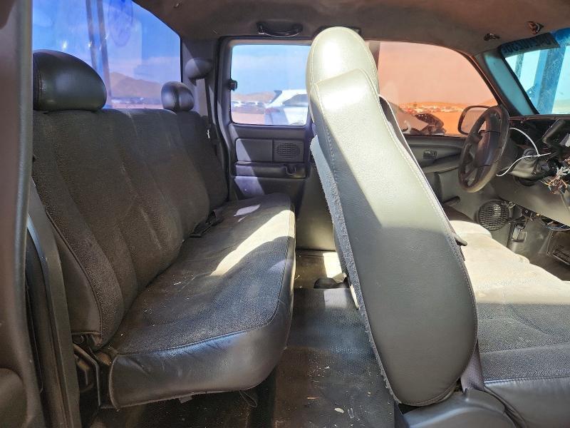 2004 CHEVROLET SILVERADO C1500 — Фото 10 из 12