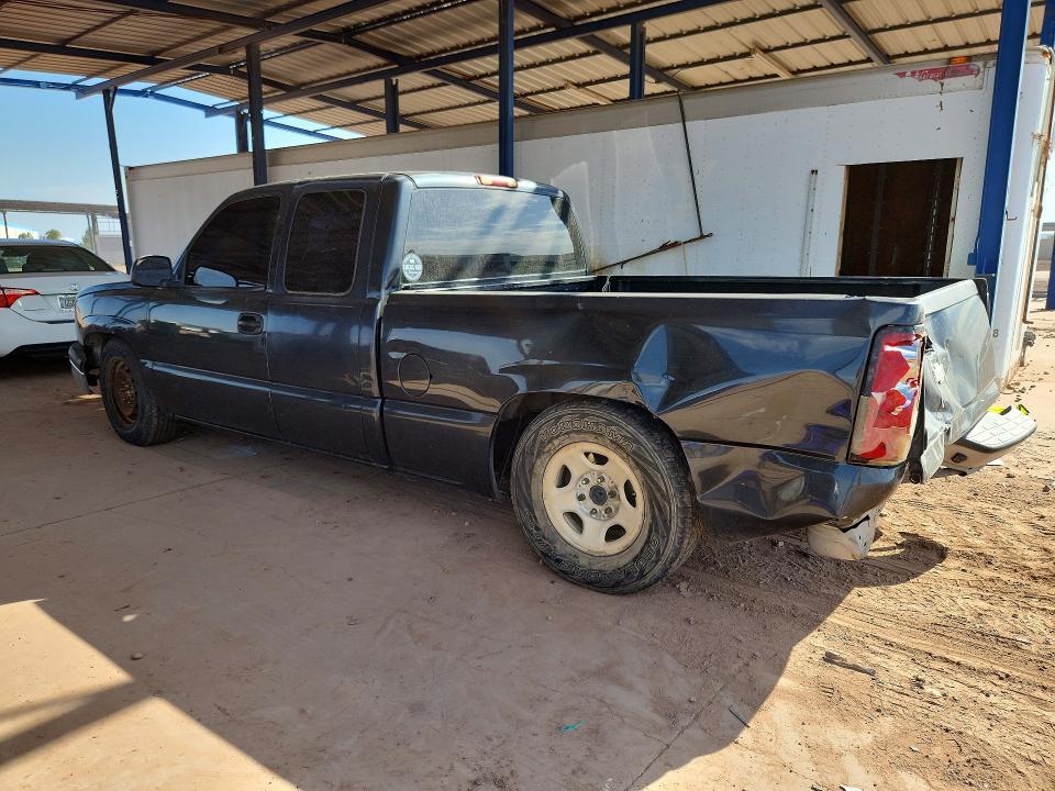2004 CHEVROLET SILVERADO C1500 — Фото 2 из 12