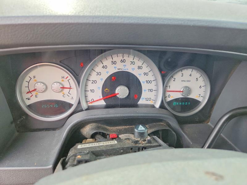 2004 DODGE DURANGO SLT — Фото 9 из 13