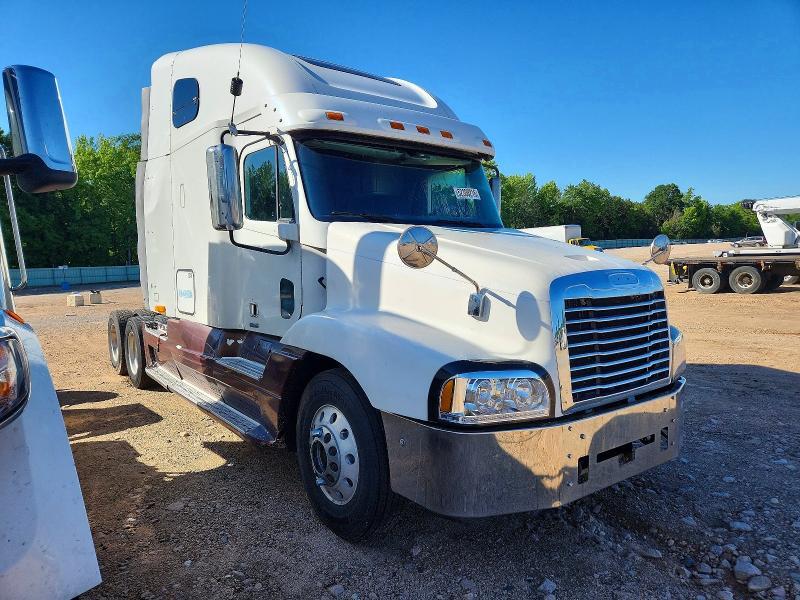 2004 FREIGHTLINER CST120 1FUJBBCGX4LM93184