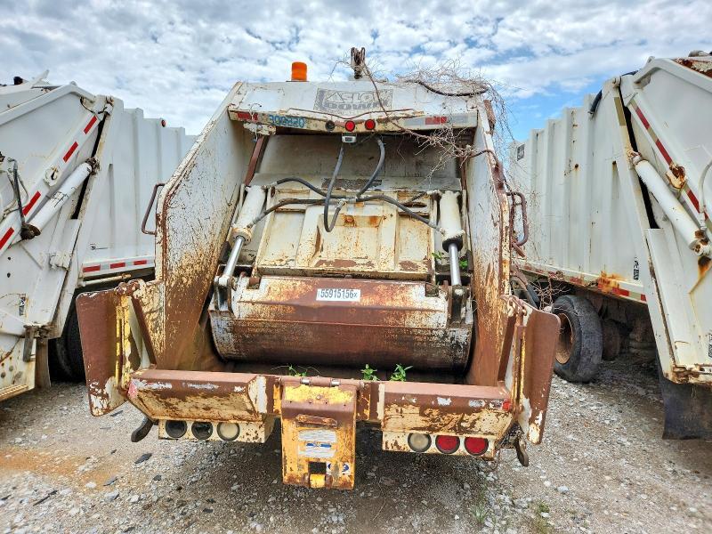2004 FREIGHTLINER FL70 REFUSE TRUCK — Фото 6 из 10