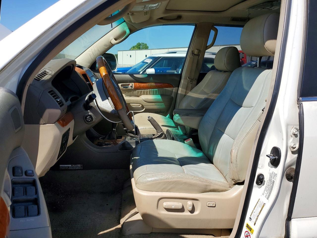 2004 LEXUS GX 470 — Фото 7 из 13