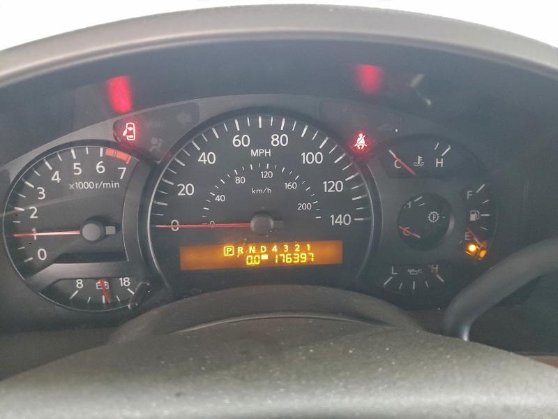 2004 NISSAN TITAN XE — Фото 9 из 12