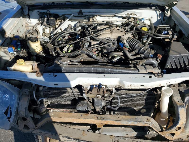 2001 NISSAN FRONTIER FLATBED TRUCK — Фото 11 из 13