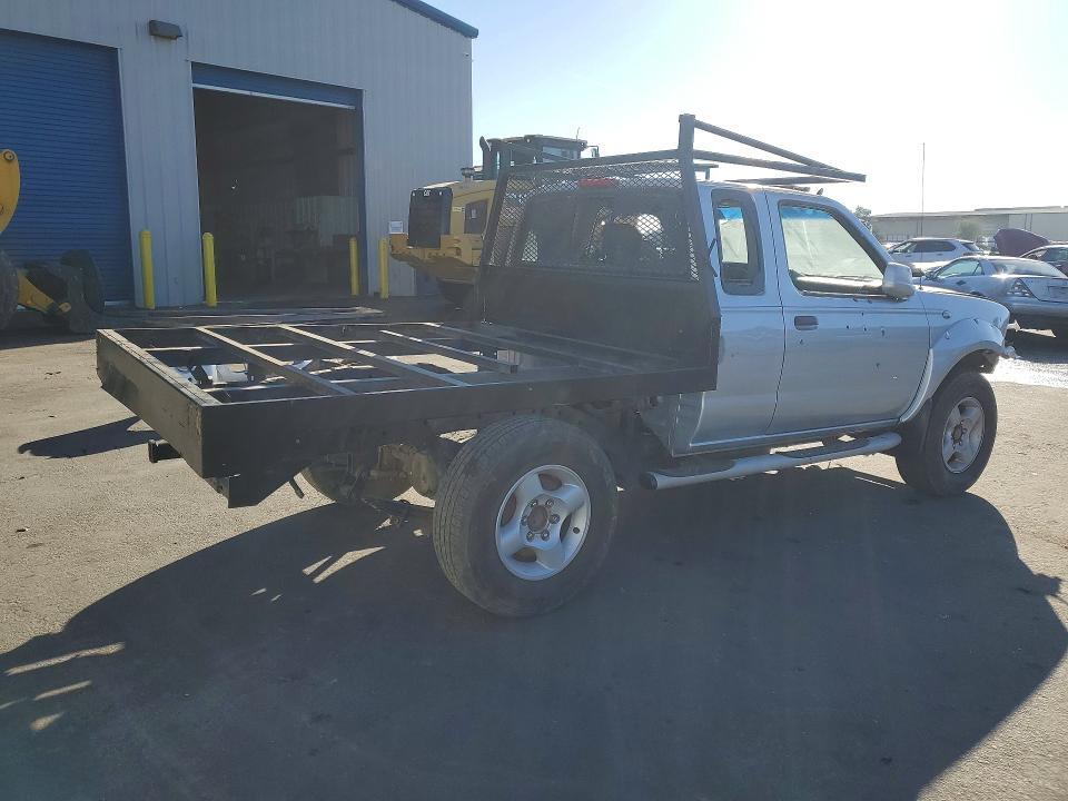 2001 NISSAN FRONTIER FLATBED TRUCK — Фото 3 из 13
