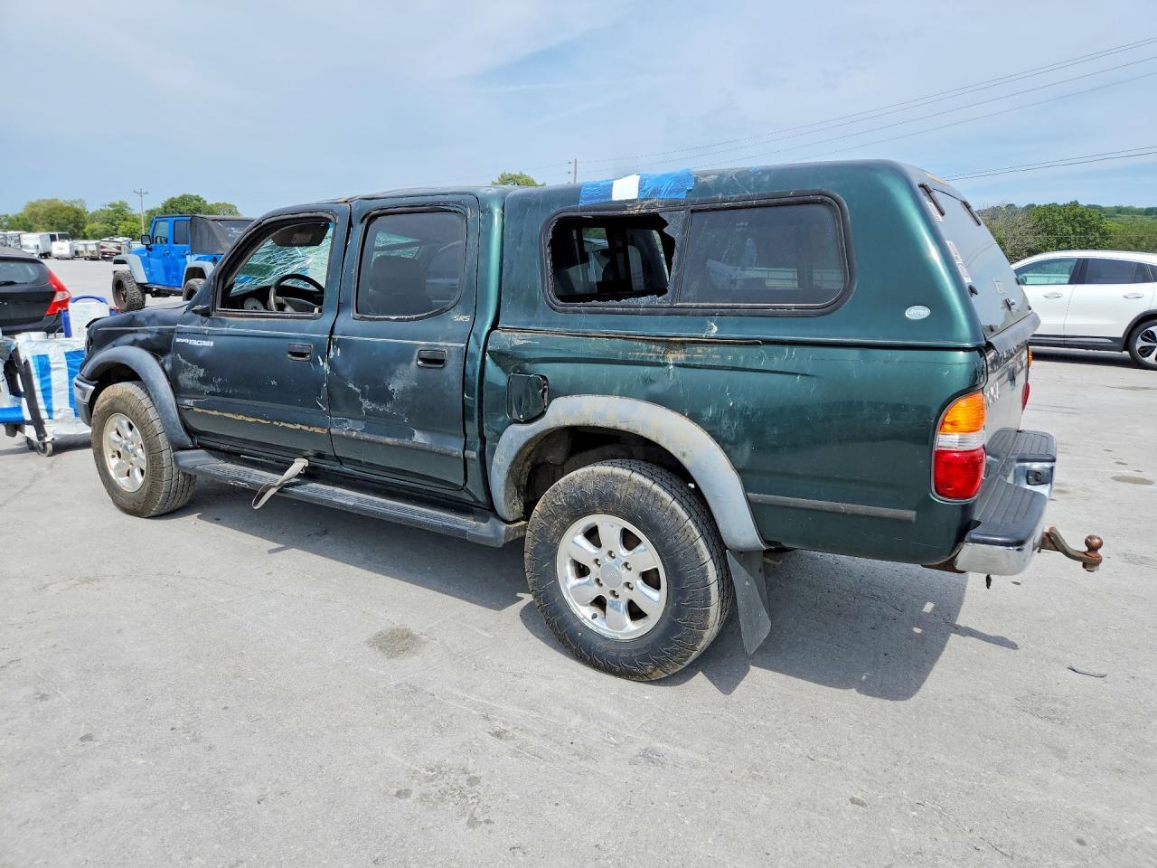 2001 TOYOTA TACOMA DOUBLE CAB PRERUNNER — Фото 2 из 12