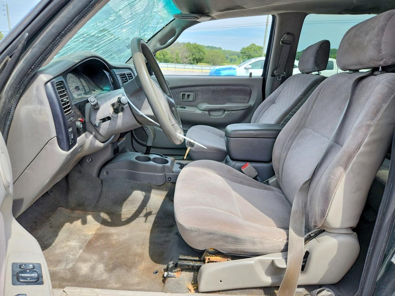 2001 TOYOTA TACOMA DOUBLE CAB PRERUNNER — Фото 7 из 12