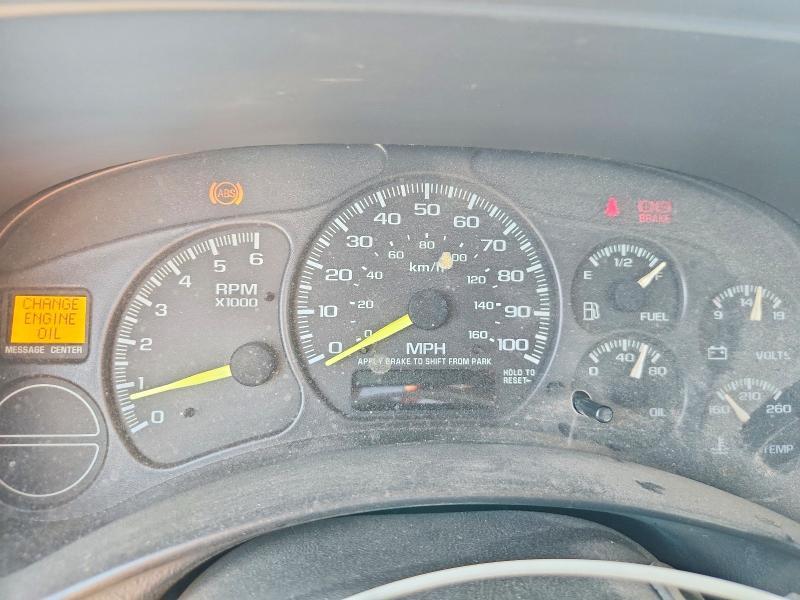 2000 CHEVROLET SILVERADO C1500 — Фото 9 из 12