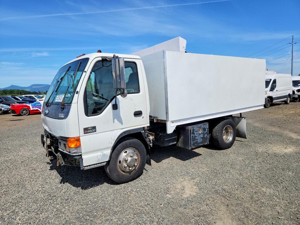 2000 CHEVROLET TILT MASTER W4S042 J8BC4B157Y7013068