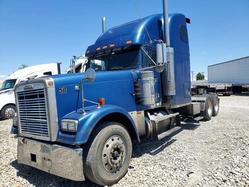 2000 FREIGHTLINER 108SD — Фото 2 из 10