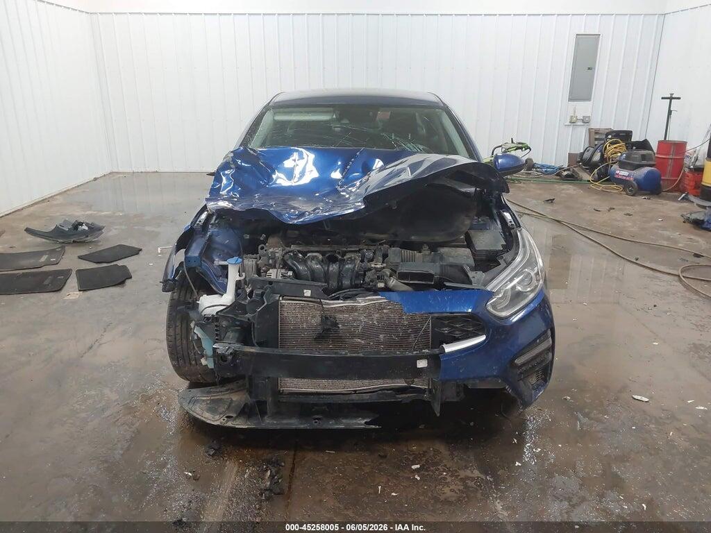 3KPF24AD1KE061400 2019 KIA FORTE photo no. 12