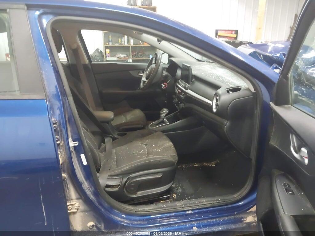 3KPF24AD1KE061400 2019 KIA FORTE photo no. 5