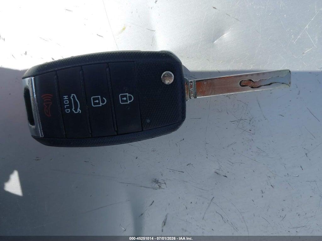 5XXGT4L30JG251331 2018 KIA OPTIMA photo no. 11