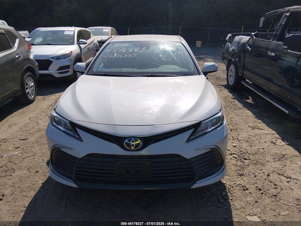 4T1C11AK3NU002028 2022 TOYOTA CAMRY photo no. 12