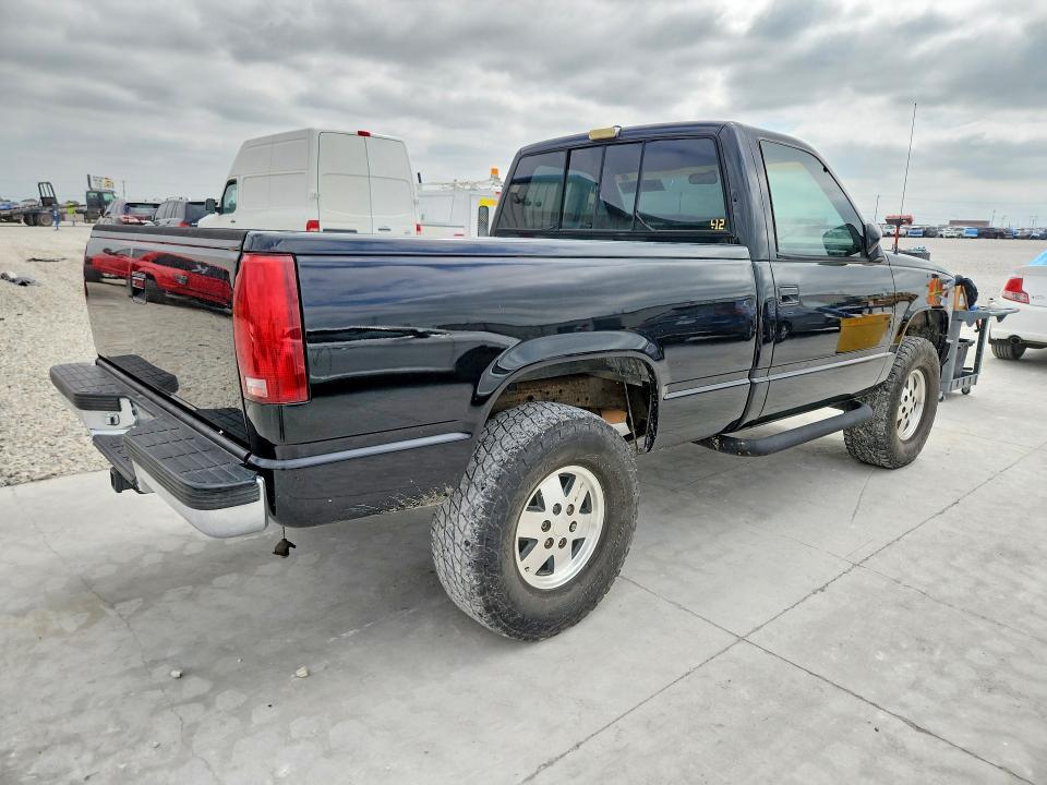 1989 CHEVROLET GMT-400 K1500 — Фото 3 из 13