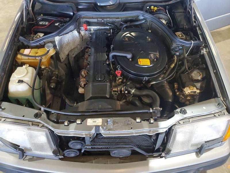 1988 MERCEDES-BENZ 300 CE — Фото 11 из 12