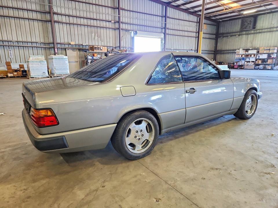 1988 MERCEDES-BENZ 300 CE — Фото 3 из 12