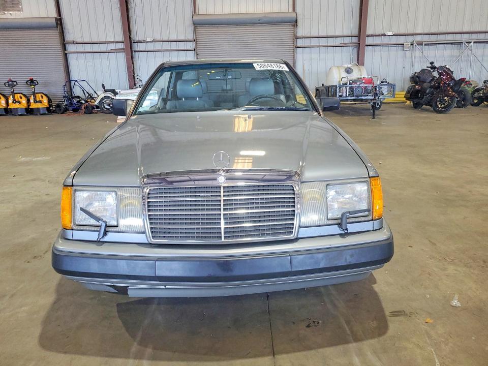 1988 MERCEDES-BENZ 300 CE — Фото 5 из 12