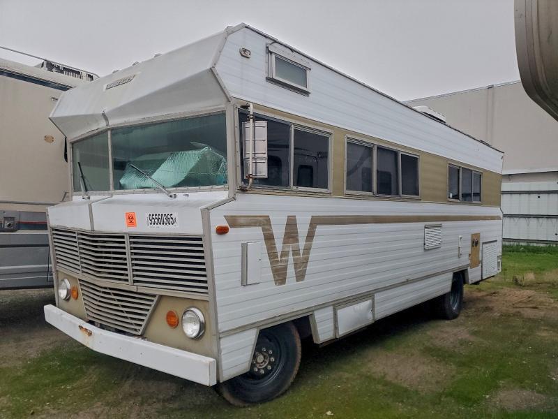 1970 WINNEBAGO RECREATIONAL VEHICLE — Фото 2 из 10