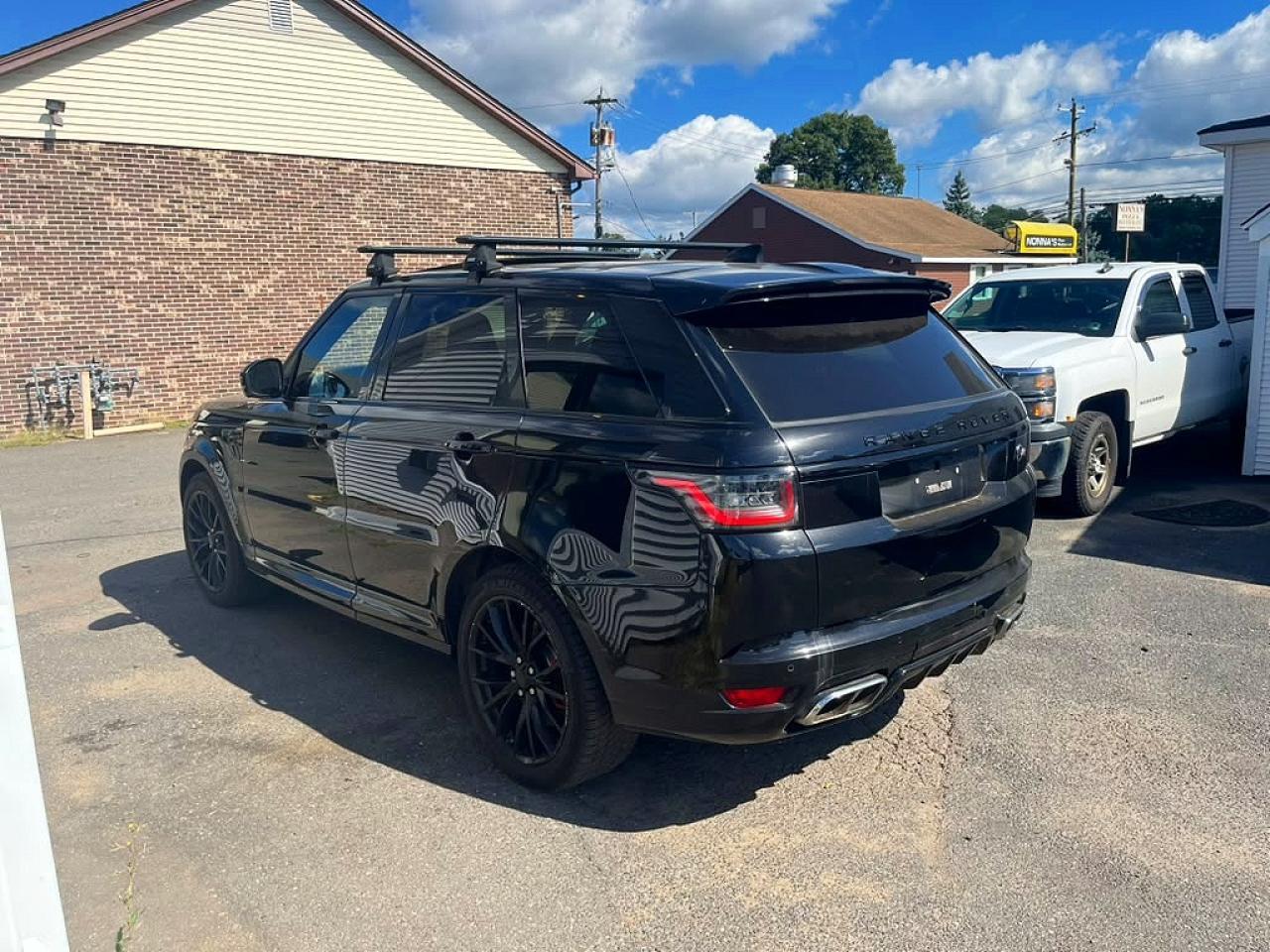 2020 LAND ROVER RANGE ROVER SPORT SVR — Фото 2 из 13