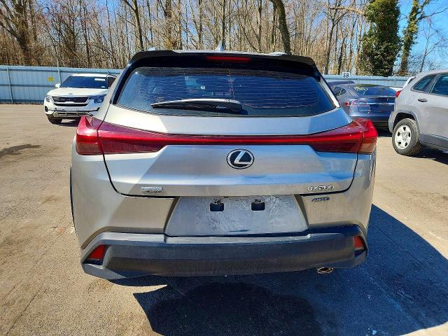 2020 LEXUS UX 200 BASE — Фото 6 из 14