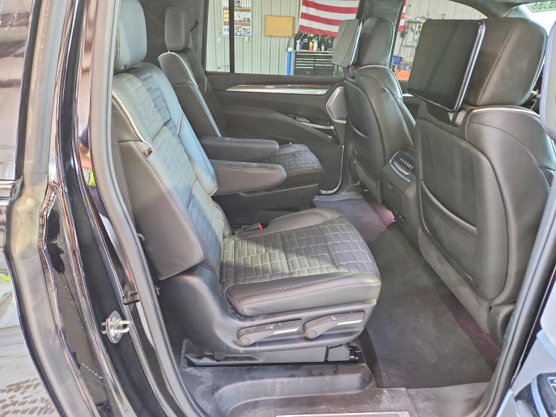 2025 CADILLAC ESCALADE ESV SPORT PLATINUM — Фото 11 из 14