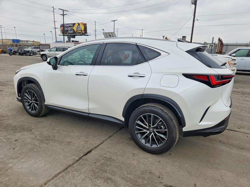 2024 LEXUS NX 350H PREMIUM — Фото 2 из 13