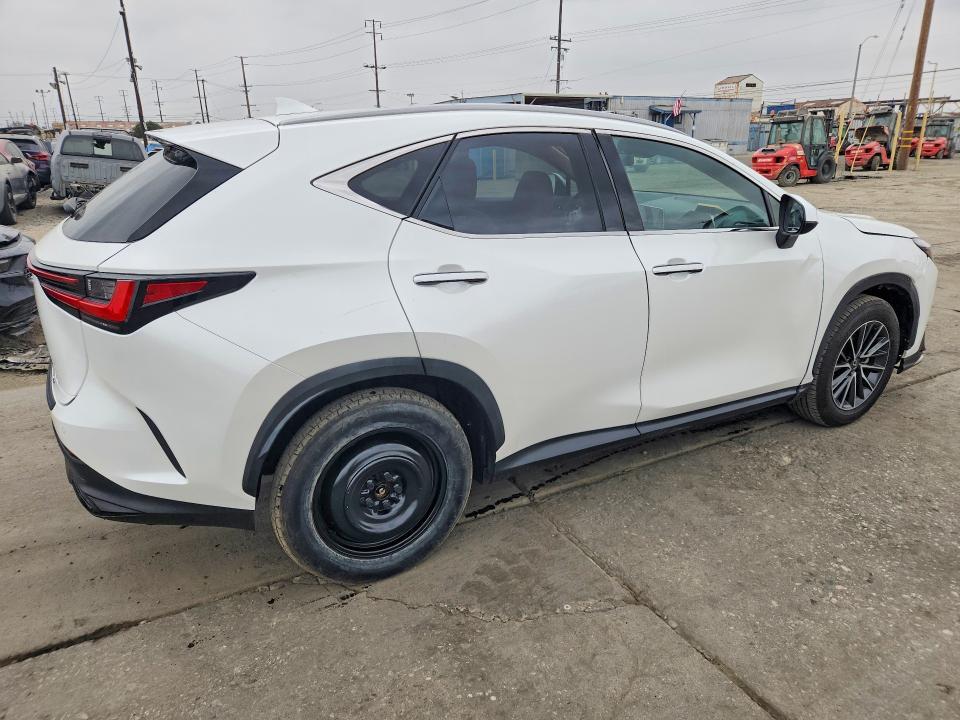 2024 LEXUS NX 350H PREMIUM — Фото 3 из 13