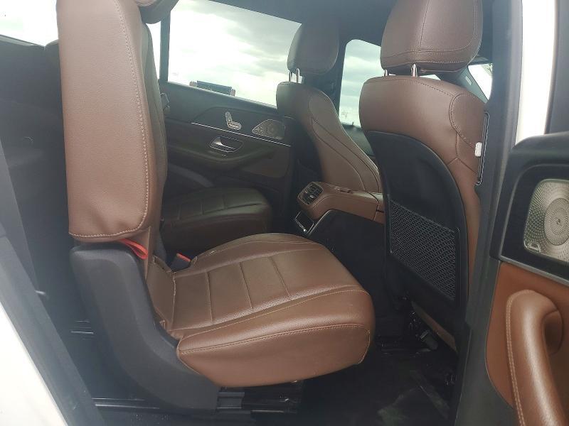 2024 MERCEDES-BENZ GLS 450 4MATIC — Фото 11 из 14