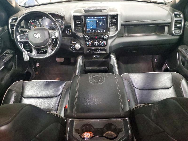 2024 RAM 1500 LARAMIE — Фото 8 из 12