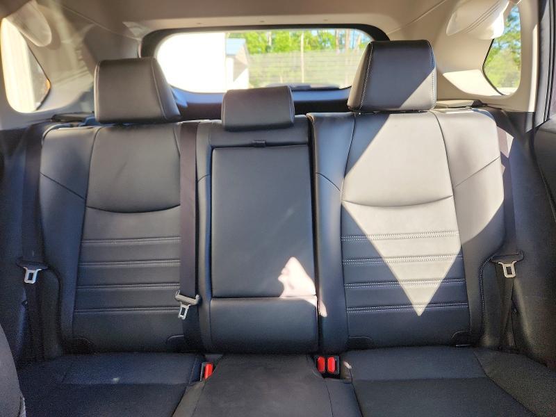 2024 TOYOTA RAV4 XLE PREMIUM — Фото 10 из 13