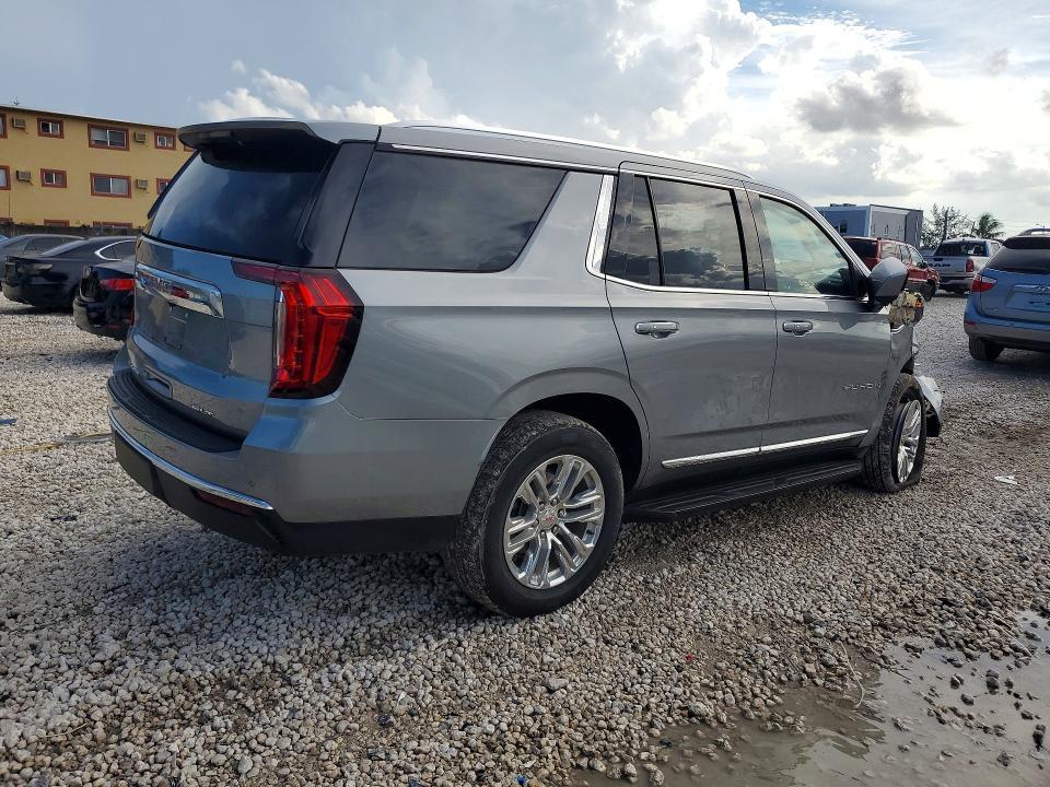 2023 GMC YUKON SLT — Фото 3 из 13