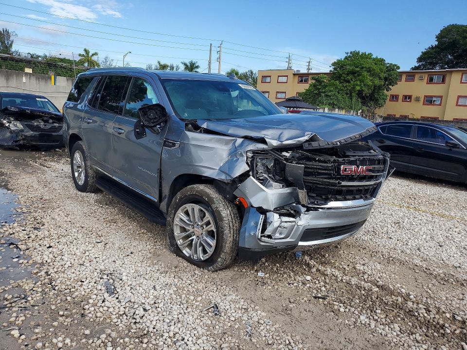 2023 GMC YUKON SLT — Фото 4 из 13