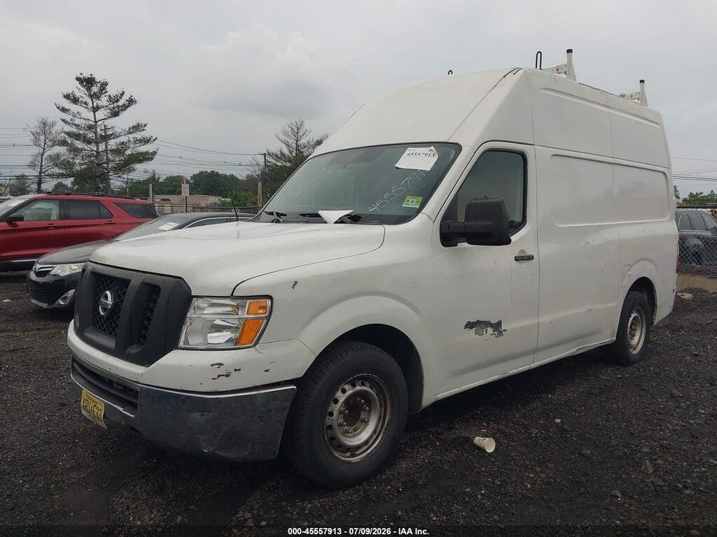 1N6BF0LY2HN805972 2017 NISSAN NV CARGO NV2500 HD photo no. 2