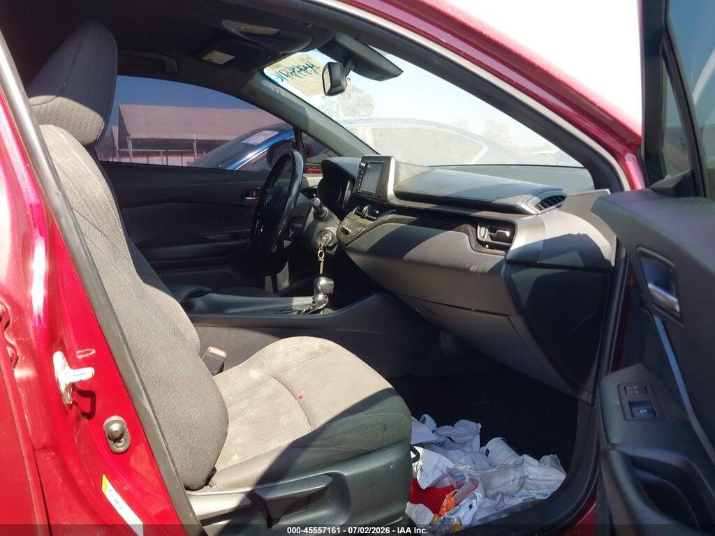 NMTKHMBX0JR057802 2018 TOYOTA C-HR photo no. 5