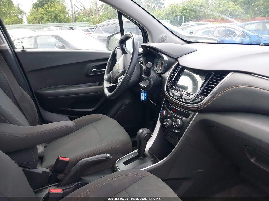 KL7CJNSB3JB558384 2018 CHEVROLET TRAX photo no. 5