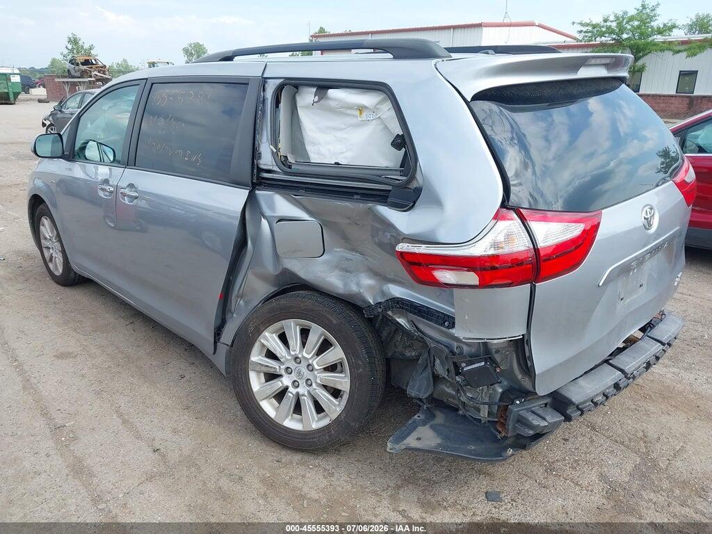 5TDDK3DC7GS144895 2016 TOYOTA SIENNA photo no. 3