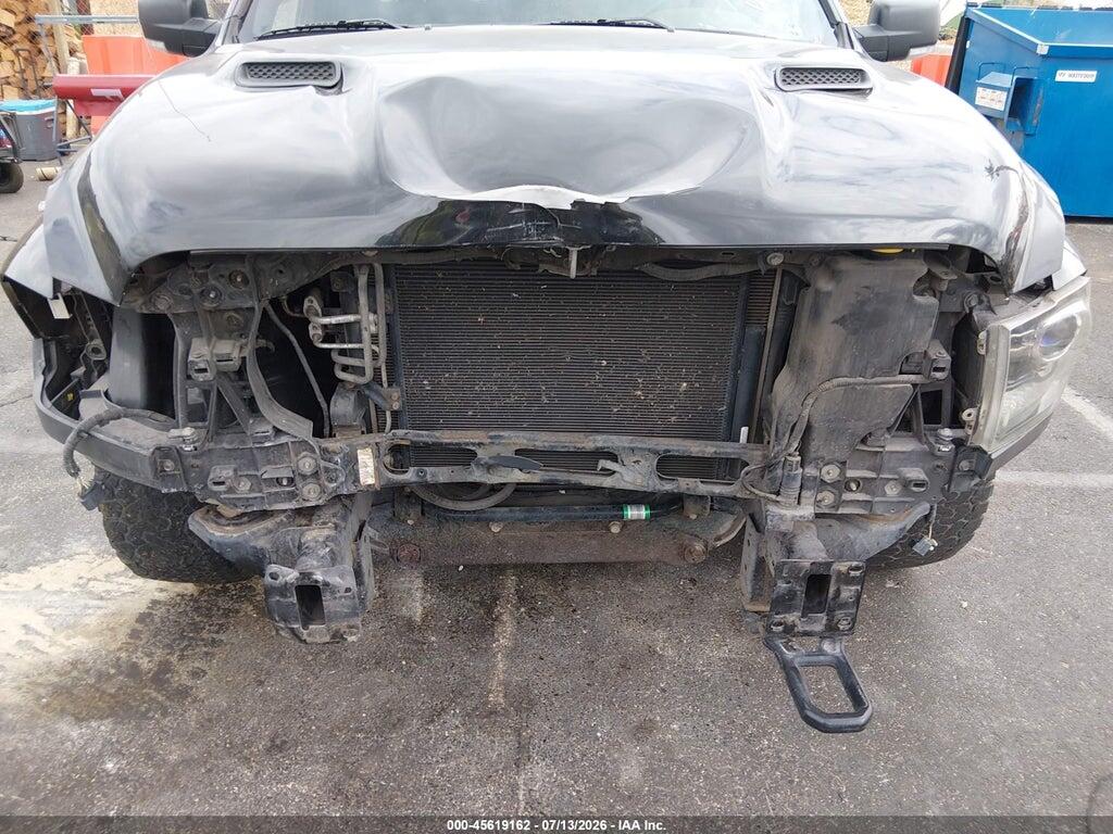 1C6RR7YT9HS650490 2017 RAM 1500 photo no. 6