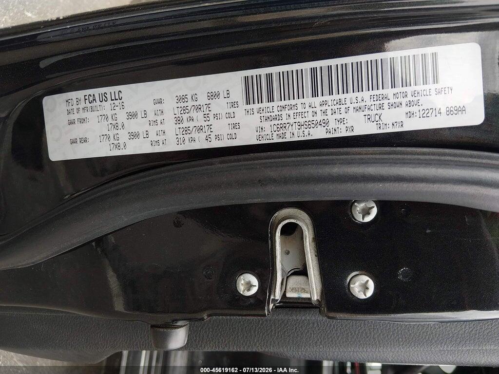 1C6RR7YT9HS650490 2017 RAM 1500 photo no. 9