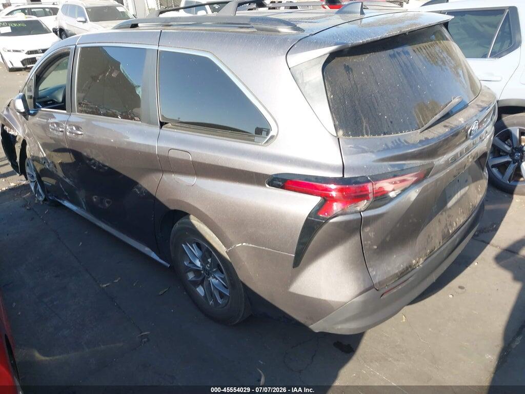 5TDKRKEC3MS068275 2021 TOYOTA SIENNA photo no. 3